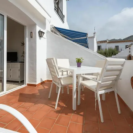 Right By The Pool Area In Capistrano Village! Nerja Exterior photo